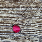 • FÉE • Le collier Argent massif + Calcédoine fuchsia